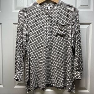 Dalia Collection Women’s Long Sleeve Geometric Pattern Roll Tabs W/ Pocket Sz.1X